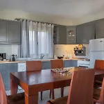 Zados Garden Villa, Nomade * Lixouri
