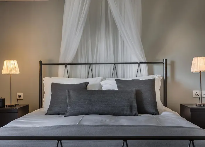Zados Garden Villa, Nomade Apartman *