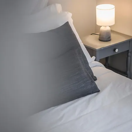 Nomade - 2br Bright Maisonette - Garden View リクスリオン