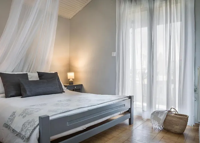 Zados Garden Villa, Nomade Lejlighed Lixouri